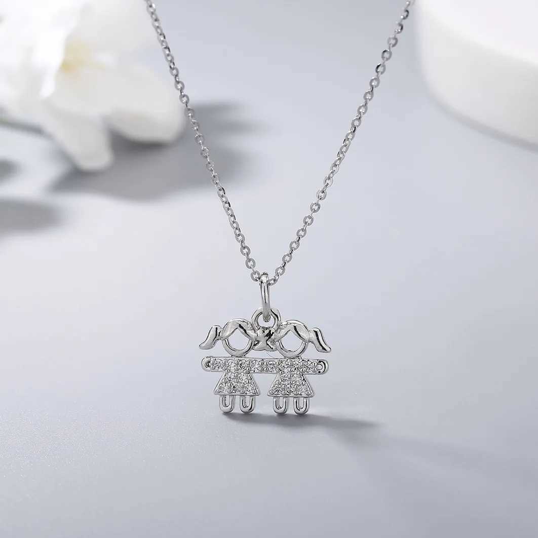 2023 Jan and South Korea 925S Sterling Silver Simple Two Little Girls Set with Diamonds Pendant Collar Chain Junior NecklaceXJ250114