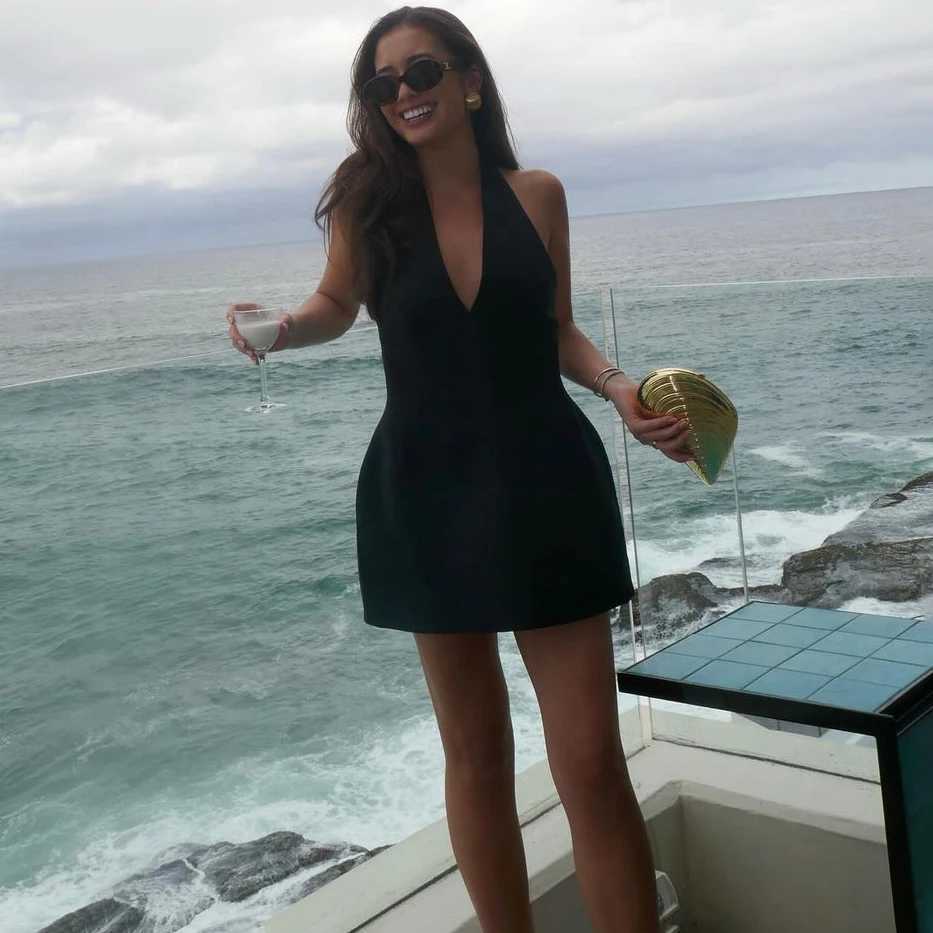 Fashion V-Neck Slim Mini Dress Fe Patchwork Strapless Sexy Backless Summer 2024 Halter High Waist Solid Bodycon DressXJ250115