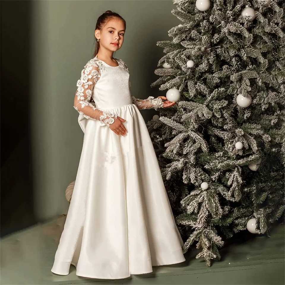 Elegant Princess Satin Long Sleeves Flower Girl Dress 2024 Lace Appliques O-Neck Birthday Party Baptism Kid First Communion Gown X250203