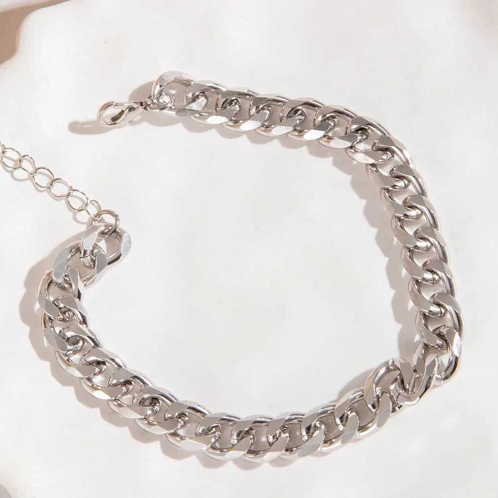 Classic Cuban Chain Anklet for Unisex Women Men Personalized Silver Color Metal Feet Chain Beach Accories Tren Jewelry GiftXJ250121