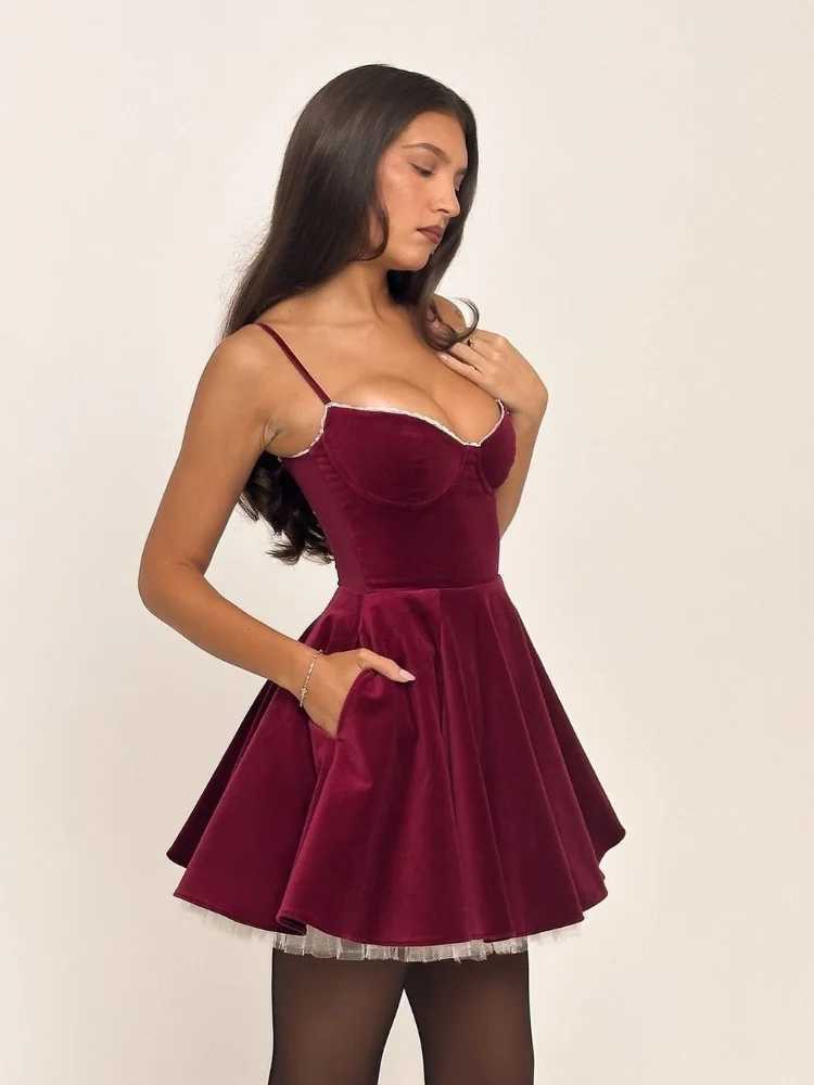 Sexy Tube Top Lace Dress Women Slim Sveless Pleated Mini A-line Party Dresses 2024 Fashion Solid Evening Strap Solid RobeXJ250115