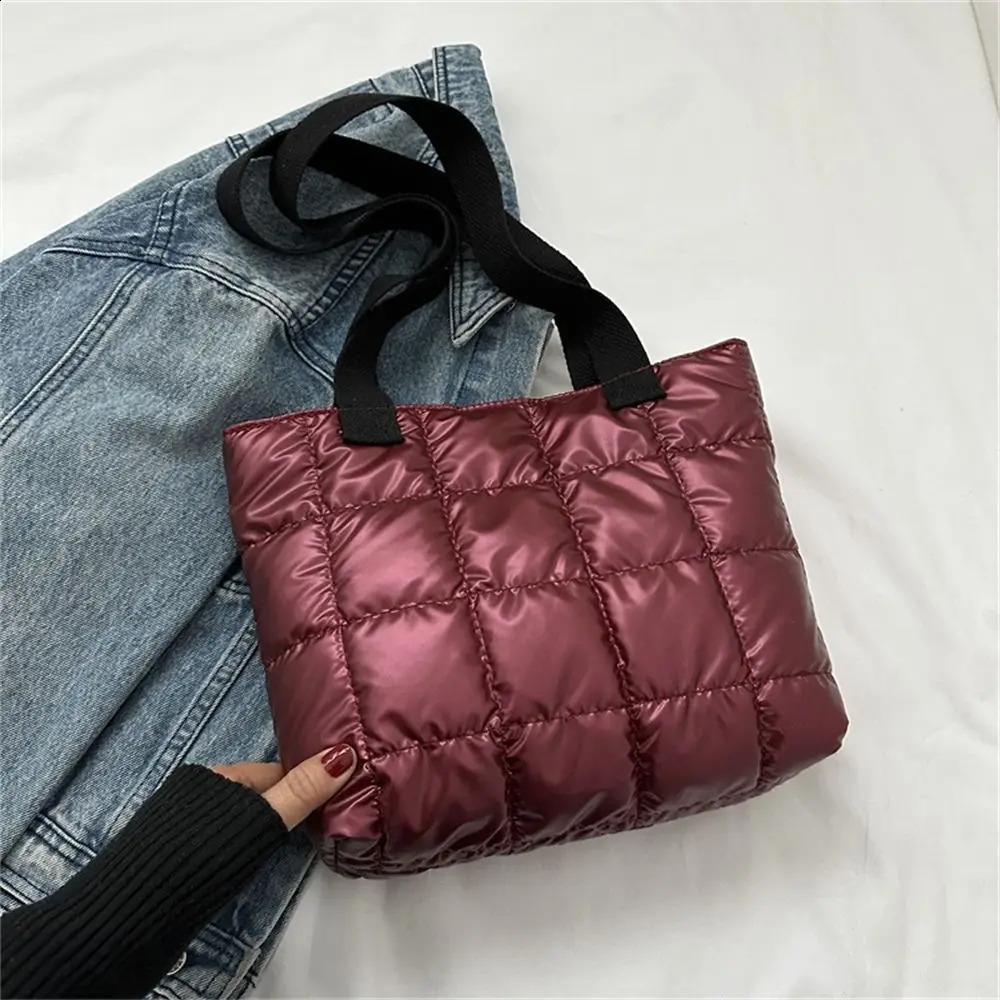 Women Retro Personality Large Capacity Quilted Shoulder Bags Casual Solid Color Handbags Down Cotton Padded Tote Shopping Bags 250113