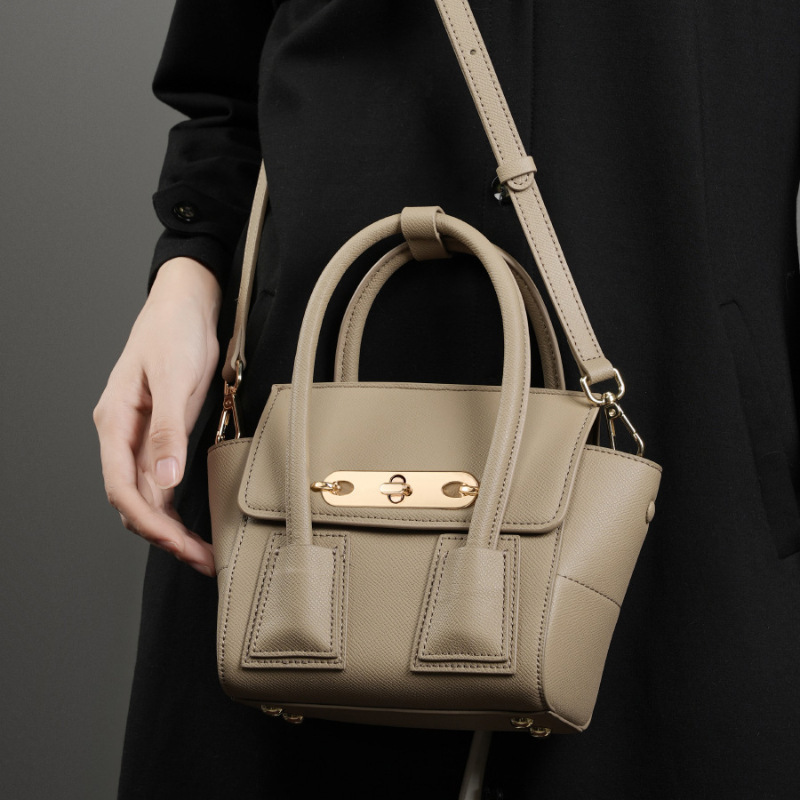 Bag 2025 New Trendy Summer Leather Handheld Wing Single Shoulder Slant Cross Women's Bag, Korean Edition, Small And Premium Casual Bag