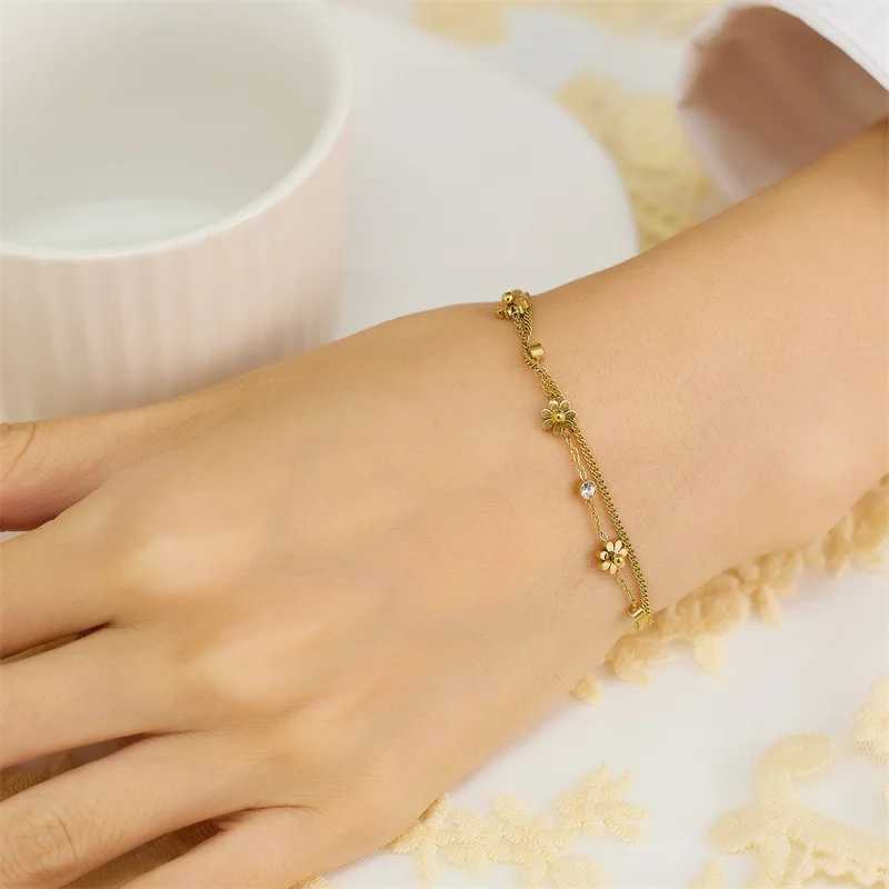 316L Stainless Steel New Fashion Fine Jewelry 2 Layer Embed Zircon Daisy Flowers Charm Chain Bracelets Bangles For Women W250121