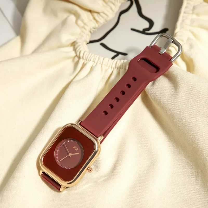 Watch for Wen Silicone Strap Casual Sports Watches Fashion Square Quartz Wristwatches Watches Ladies Girls Womens Watch X250203