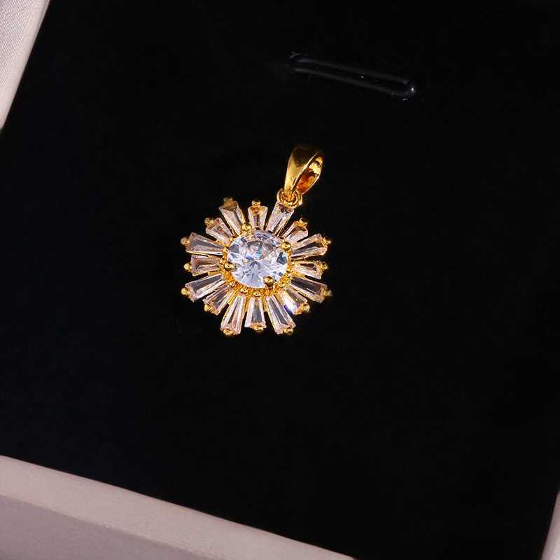 Summer New Snake Bone Chain Sunflower Totem Pendant Necklace Gives Women Charming Christmas Jewelry GiftXJ250121