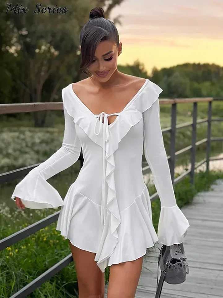 Sexy Ruffles Lace Up Mini Dress Women V-neck Long Flare Sve Backless Vacation Dresses 2024 Autumn New Fe Solid VestidosXJ250115