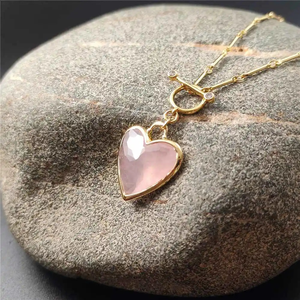 FUWO Wholesale Natural Rose Quartzs NecklaceLove Heart Shaped Pink Crystal With 17 Golden Stick OT Chain Jewelry 5Pcs NC478 250117