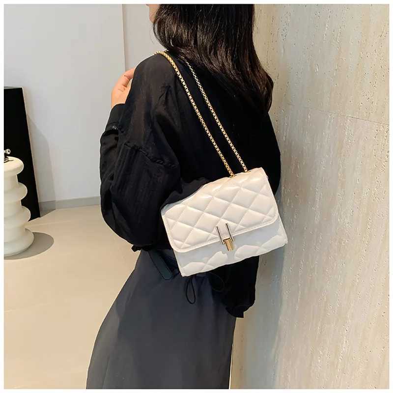 Fi Plaid Womens Shoulder Bag For Gift Chain Strap Casual Flap Crossbody Bags With Lock Ladies Handbags For Daily UsedXJ250121