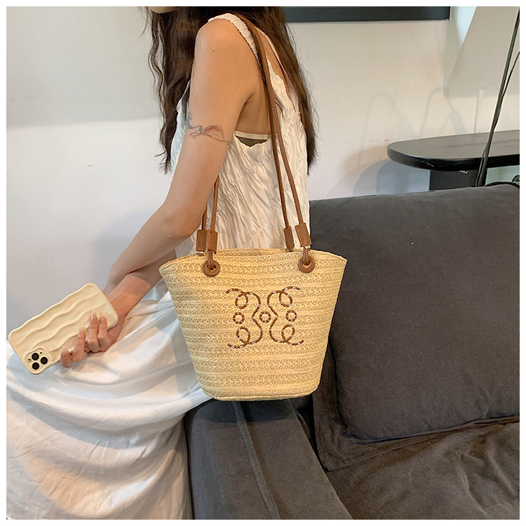 Free shipping new designer bag Shoulder Bags For womans ladies flap fashion brown square handbag crossbody Woven straw Bucket Bag