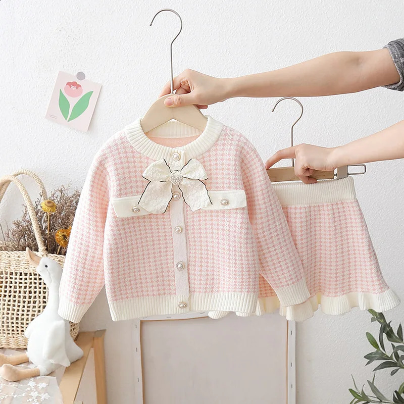 Autumn Toddler Kid Girl 2PCS Clothes Set Cotton Knotbow Pearls Button Knitted Cardigan Suits Plaid Warm Skirts Baby Outfits 250117