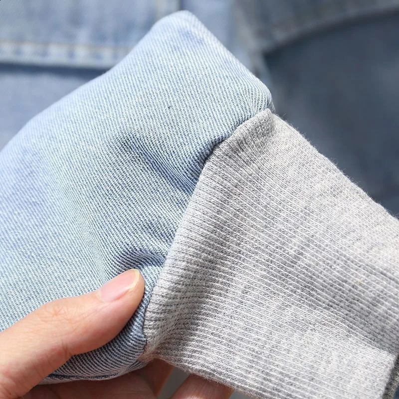 Baby boy clothes set light blue solid color street fried cowboy two-piece fashion long sleevedenim sweatpants clothes. 250117