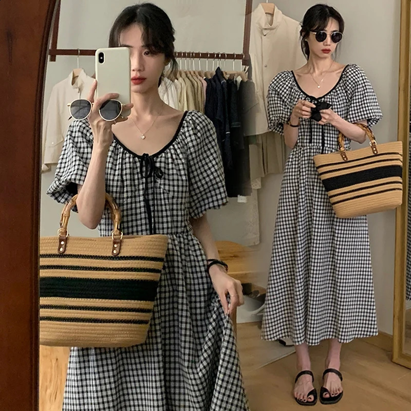 Plus Size Maternity Plaid Dress for Summer Puff Sleeve Oneck Long Loose Pregnant Womens Preppy Style Casual Lady Clothes 250114