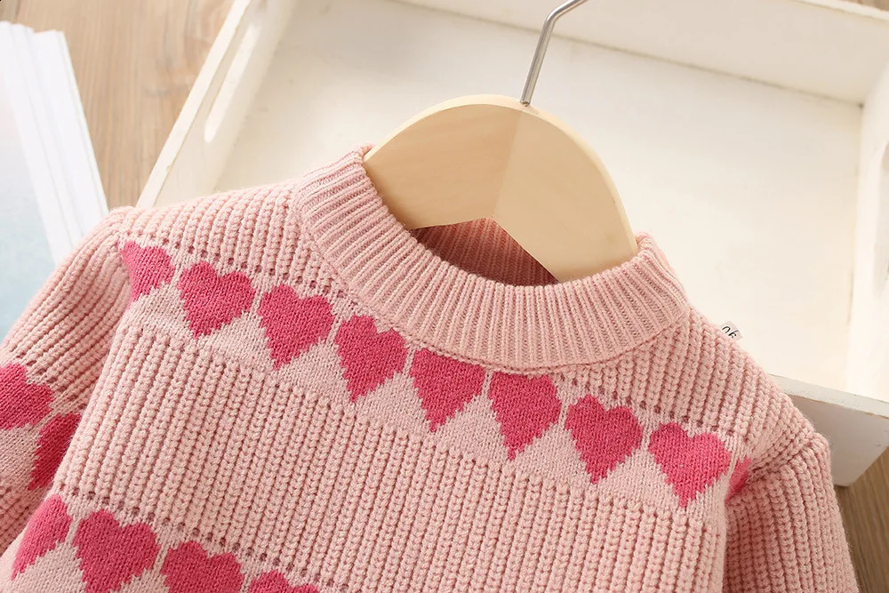 4961 Girls Sweater Suit Winter Baby Knitted Set Longsleeved Love Knitting SweaterSkirt Twopiece 250117