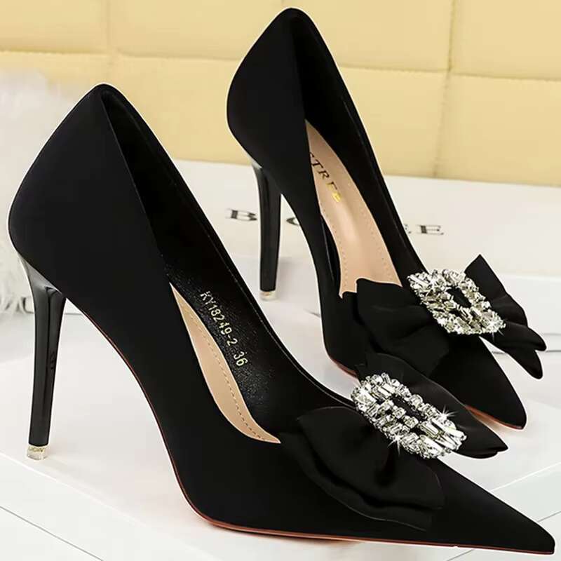 Women 10.5cm High Heels Sexy Rhie Bow Bla Red Pointed Toe Party Pumps Lady Silk Satin Escarpins Wedding Evening Shoes
