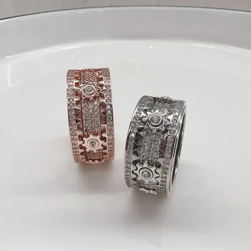 Stainless Steel Gear Wheel Style Ring CZ Zircon Rotating Relieve Stress Artifact Circle For Men Women Unisex-Adult Ring Jewelry 250117