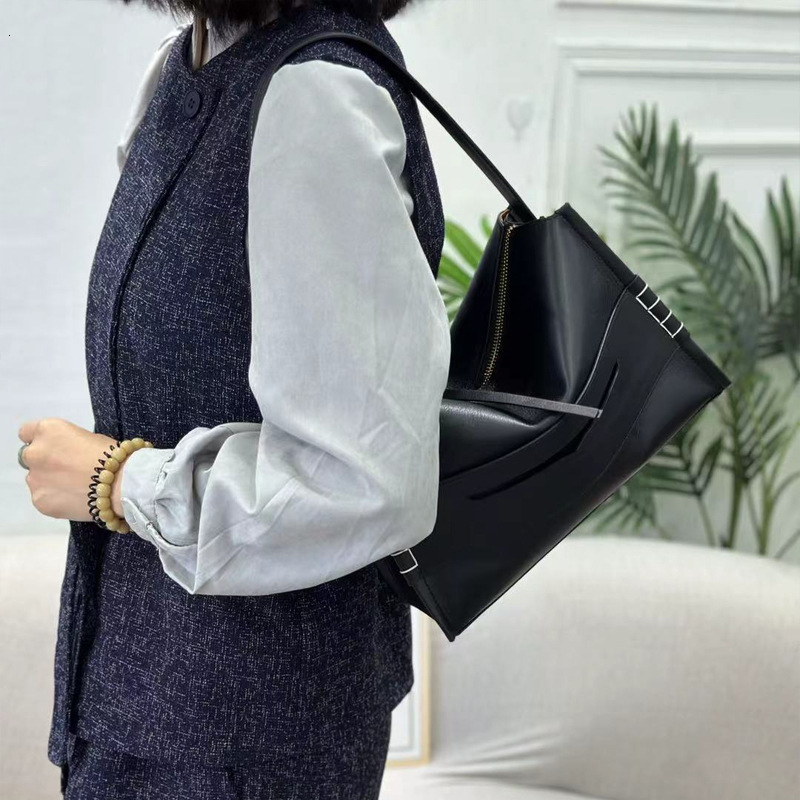 New large capacity commuting soft cowhide women's tote eaves handbag, single shoulder crossbody bag, armpit bag