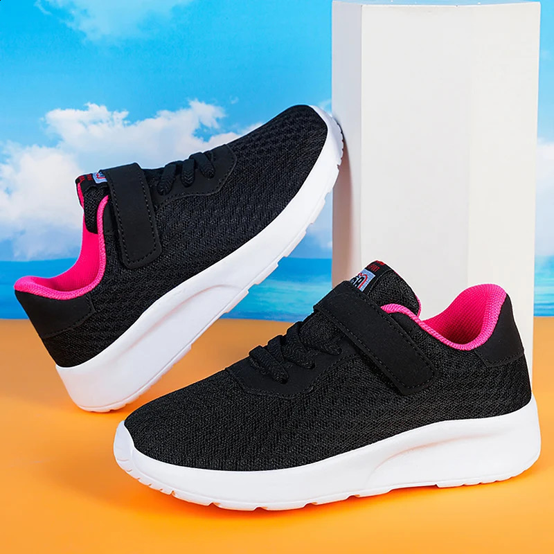 Childrens sports shoes are soft lightweight breathable non slip suitable for running walking and girls tennis shoes 250110
