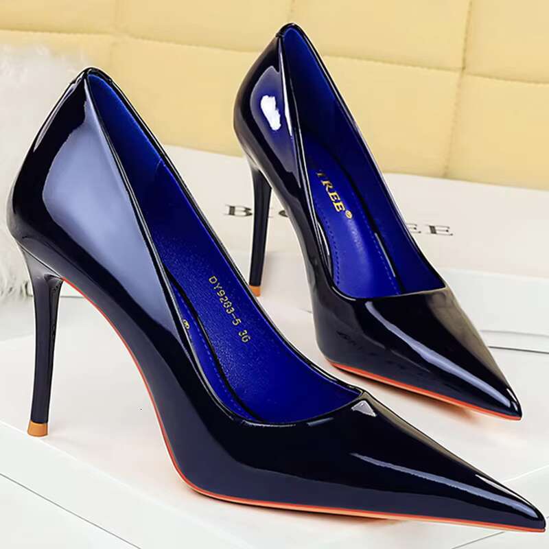 Women 9.5cm Pumps Wedding Bridal Classic Scarpins High Stiletto Heels Lady Nude Bla White Glossy Leather Prom Shoes