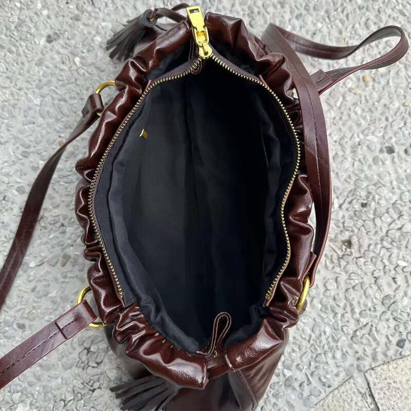 England Style Vintage Bags For Women Designer Handbags And Purses 2024 New In PU Oil Wax Leather Ruffle Underarm Shoulder