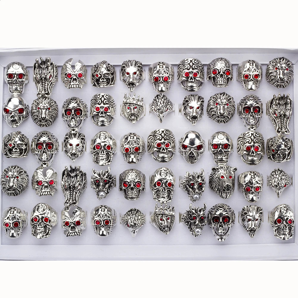 Wholesale 20/50pcs/Lots Crystal Vintage Silver Color Gothic Skull Punk Mix Style Biker Metal Jewelry Mens Rings 250117