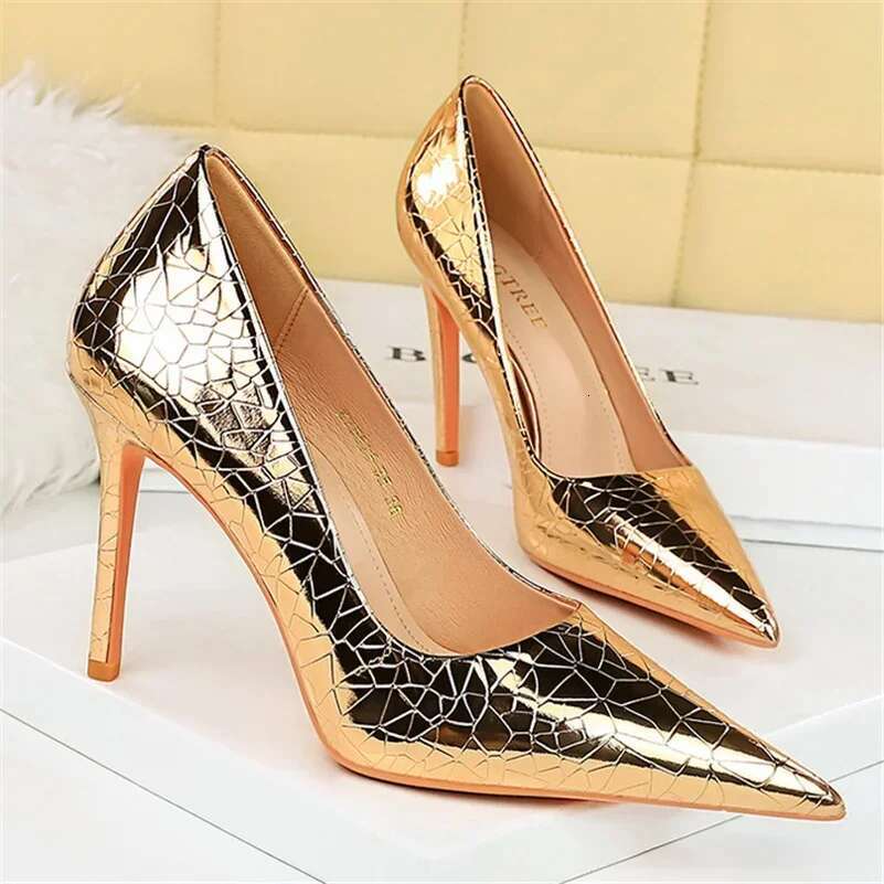Plus Size 34-43 Women 10.5cm High Birthday Dress Gold Sliver Pumps Lady Classic Glossy Leather Heels Sexy Serpentine Shoes
