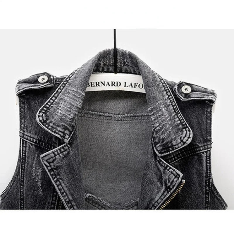 Spring Autumn Gray Jean Cowboy Waistcoat Hole Denim Women Vest Female Sleeveless Wild Tops Short Jacket Girls Ripped 5XL Vest 250122