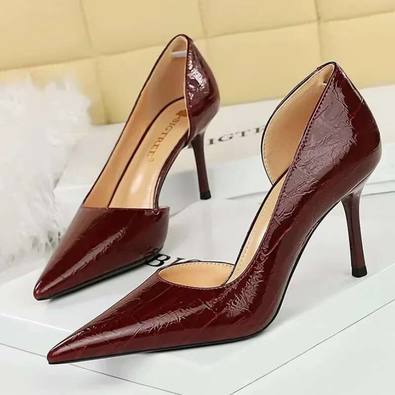 Women Vintage 8cm High Heels Patent Leather New Party Pumps Fashion Classic Pointed Toe Side Hollow Brown Evening Banquet Shoes
