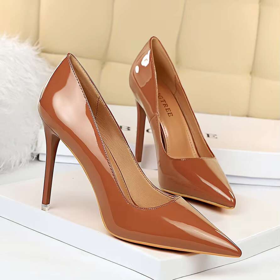 Women 7.5cm 10.5cm High Pumps Wedding Bridal Classic Scarpins Glossy Leather Mid Low Stiletto Heels Lady Nude Office Shoes