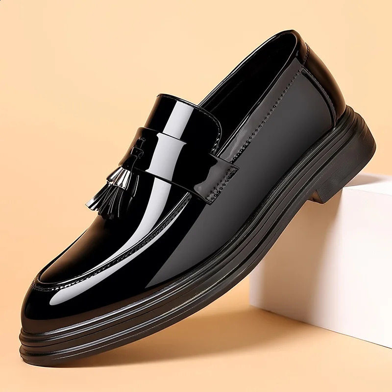 Mens Casual Business Leather Shoes Bright Black Wedding Banquet Dress Leather Shoes Large fashion Mens Shoes 38-48 250122