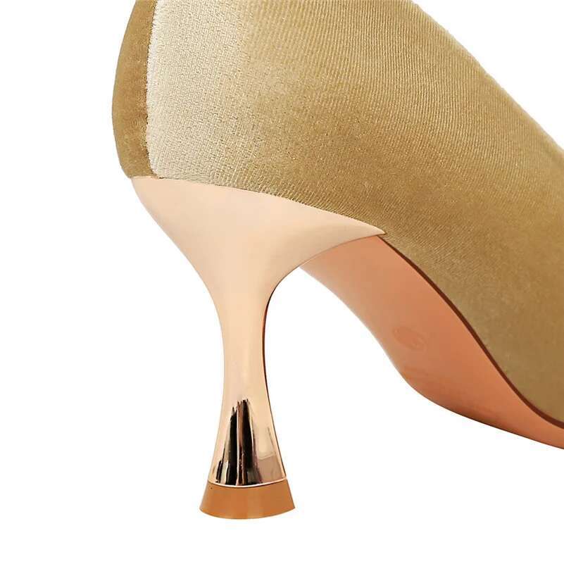 Women 7cm High Green Bury Pumps Lady Metal Cap Toe Veet Low Heels Fetish Nightclub Evening Party Office Casual Shoes