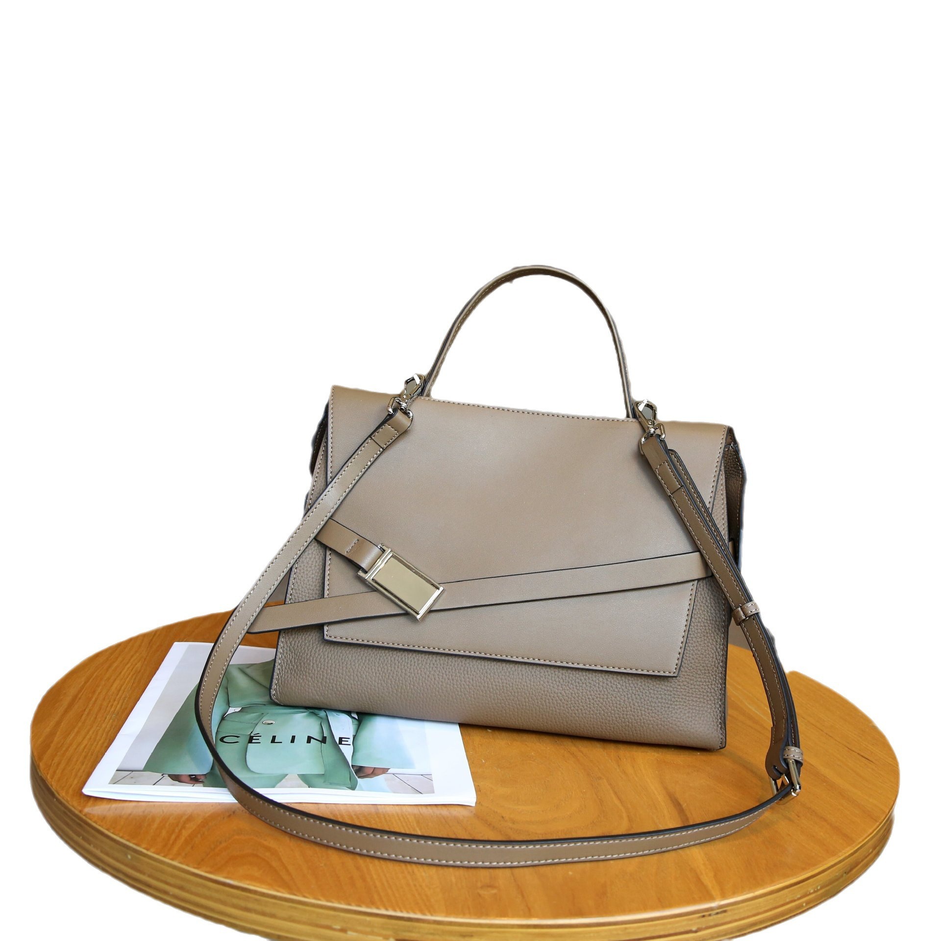 Leather fashion handbag, large capacity tote new niche design, single shoulder diagonal cross bag, female