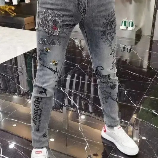High-end European Korean Mens Slim Fit Jeans with Tiger Diamond Print for Casual Wear Spring Autumn Stretch Clothing Men 250120