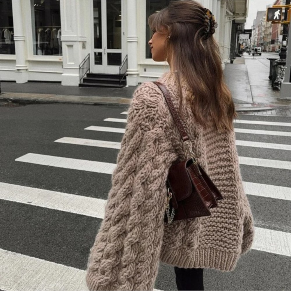 Women's Thick E Big Twist Knitted Loose Sweater Pullover Fashion Casual Crochet Round Neck Sweaters Solid Color New Knitwear