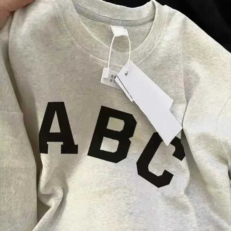 Korean new trend letter pattern T-shirt suitable for both men and women high street loose casual simple personalized short sleeved y2k top W250117
