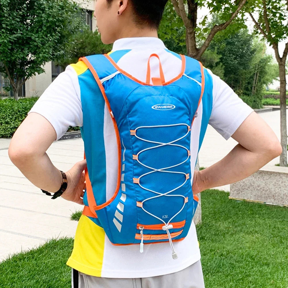 Hydration Pack Insulated Backpack Hiking for Men Women Water Running Cycling Camping 250121
