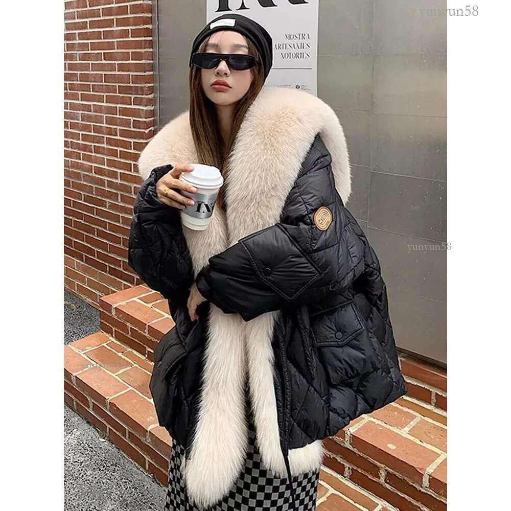 2024 Luxury Fox Fur Collar Long Coats 2024 Women Winter Soft Warm Loose Jacket Puffer Parka Female Windproof Snow Outwear Coats 525