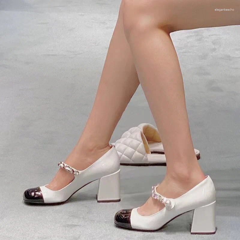 2025 S Fashion Designer Sandals Ladies Autumn Black And White Classic Pearl Buckle Chunky Heel Daily Casual Banquet Dress Women S High Heels