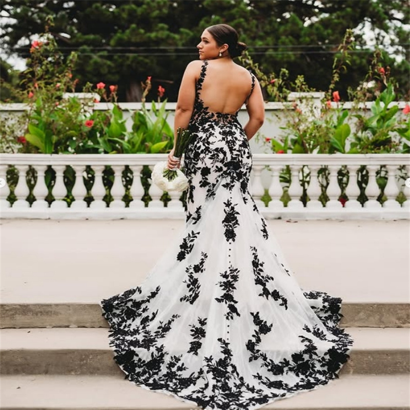 Vintage White With Black Gothic Wedding Dress 2025 Spaghetto Straps Mermaid Civil Boho Bride Dress Country Bohemian Brida Bespoke Vestio De Novia sukn