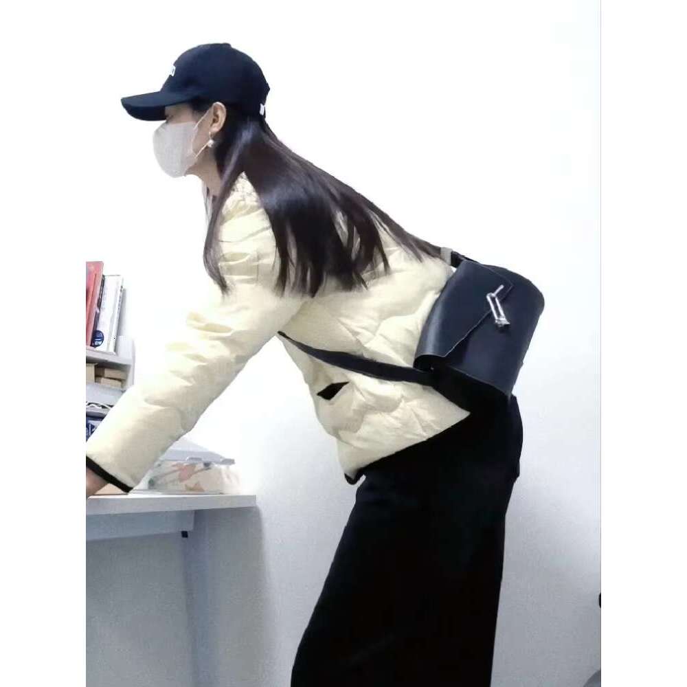 Fashion Medium Soft Box Black High-End Leather Niche Single Shoulder Crossbody Underarm Kite Bag