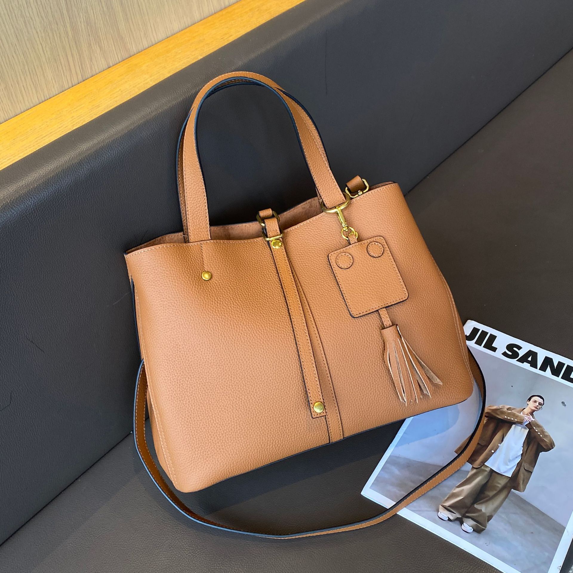 Head layer cowhide tote genuine leather women's single shoulder crossbody bag, commuting large capacity bucket bag