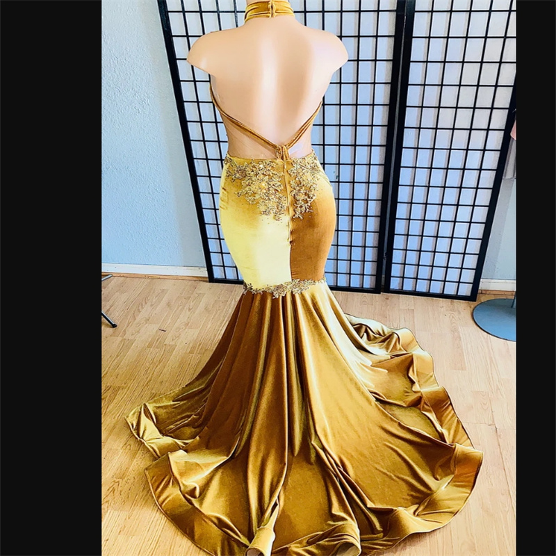 Gold Mermaid Velvet Evening Dress For Black Women Halter Beaded African Prom Dresses 2025 See Through Birthday Party Vestidos De Fiesta Backless Niger