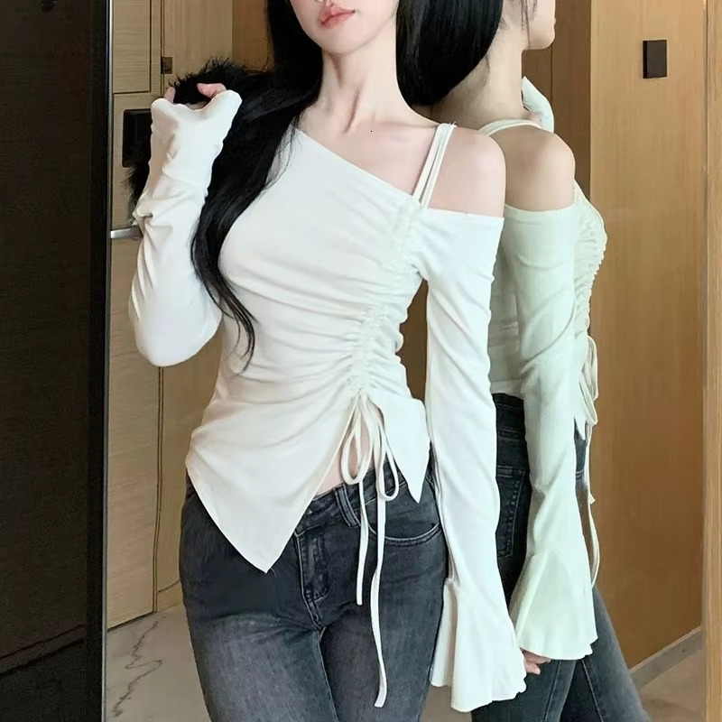 Spring And Autumn Cotton Horn Shaped Designer T-shirt For Women Solid Color Slimming Basic Long Sleeve Umbilical Top Casual Shirt Off Shoulder T-shirt