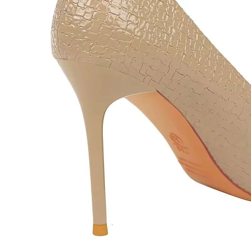 Women Sense Of 9.5cm High Heels Serpentine Retro Pumps Lady Coffee Khaki Patent Leather Metal Pointed Toe Office Shoes
