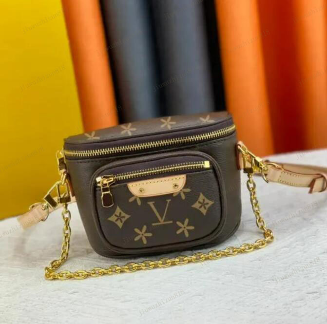 Mini bumbag Crossbody Bag Stylish Embossmentluxury Belt bum Bag Men Chest Bags Chain And leather Strap Shoulder Crossbody