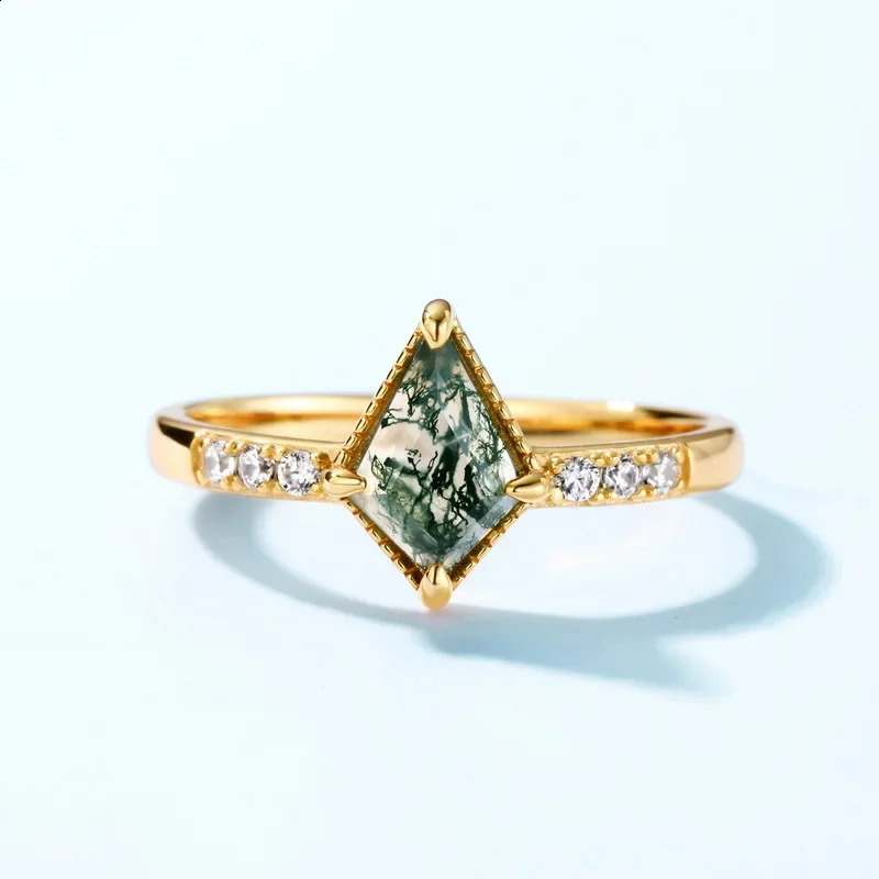 European and American Colored Baby Stone Product 18K Gold PT950 Platinum Green Moss Ring Aquatic Agate 250110