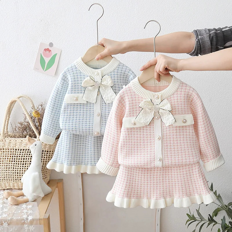 Autumn Toddler Kid Girl 2PCS Clothes Set Cotton Knotbow Pearls Button Knitted Cardigan Suits Plaid Warm Skirts Baby Outfits 250117