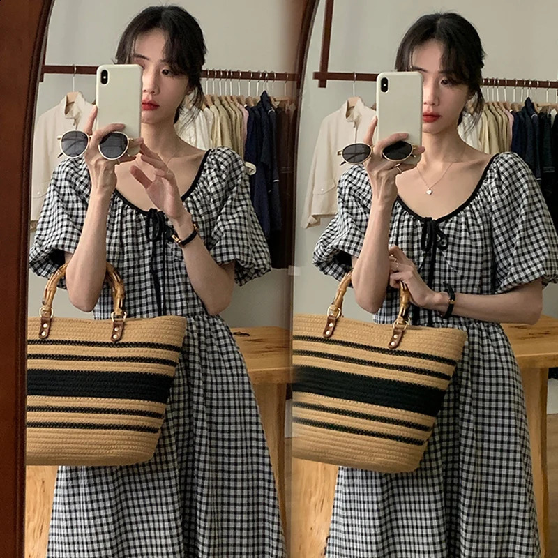 Plus Size Maternity Plaid Dress for Summer Puff Sleeve Oneck Long Loose Pregnant Womens Preppy Style Casual Lady Clothes 250114