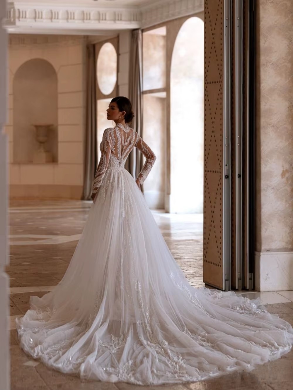 Gorgeous Mermaid Wedding Dresses For Women Jewel Neck Long Sleeves Gown Sequins Detachable Train Customized Dress