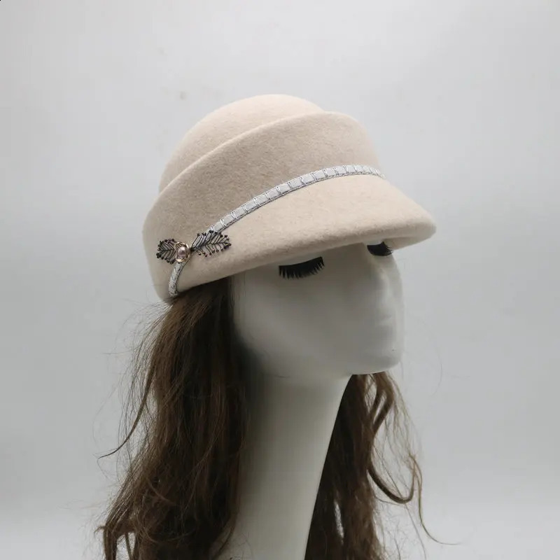 Lady Autumn And Winter Felt sboy Cap Banquet Cloche Hats Woman Party Formal Fedora Top Quality 100% Wool Beret Hat 250118